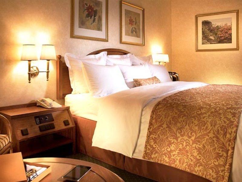 Renaissance Duesseldorf Hotel Extérieur photo