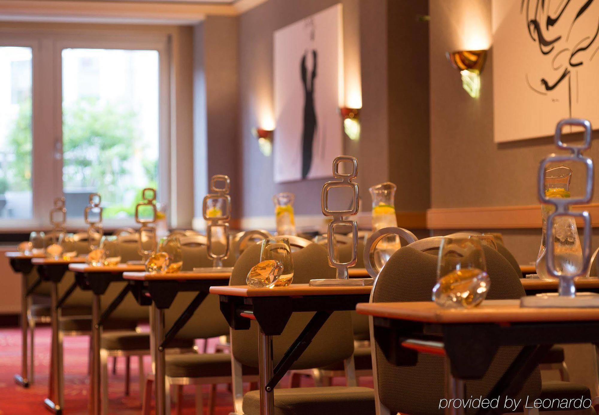 Renaissance Duesseldorf Hotel Extérieur photo