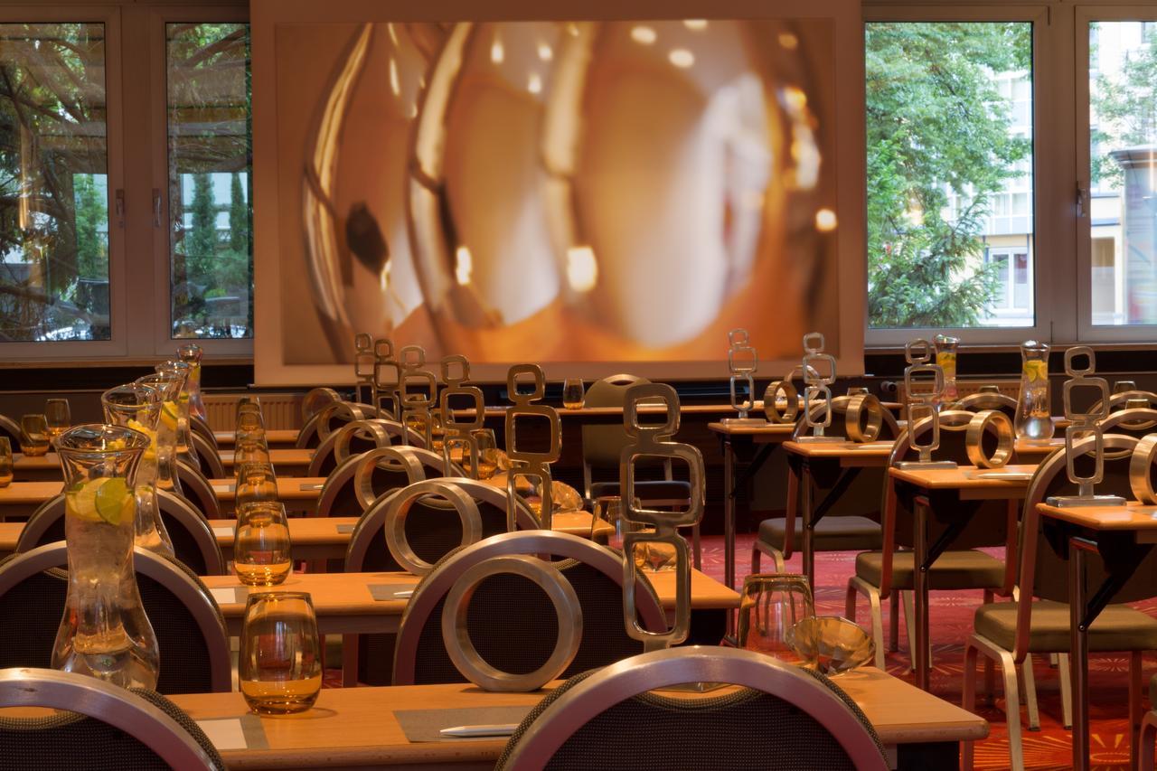 Renaissance Duesseldorf Hotel Extérieur photo