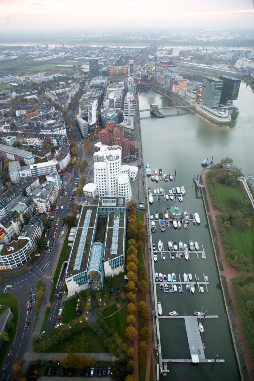 Renaissance Duesseldorf Hotel Extérieur photo