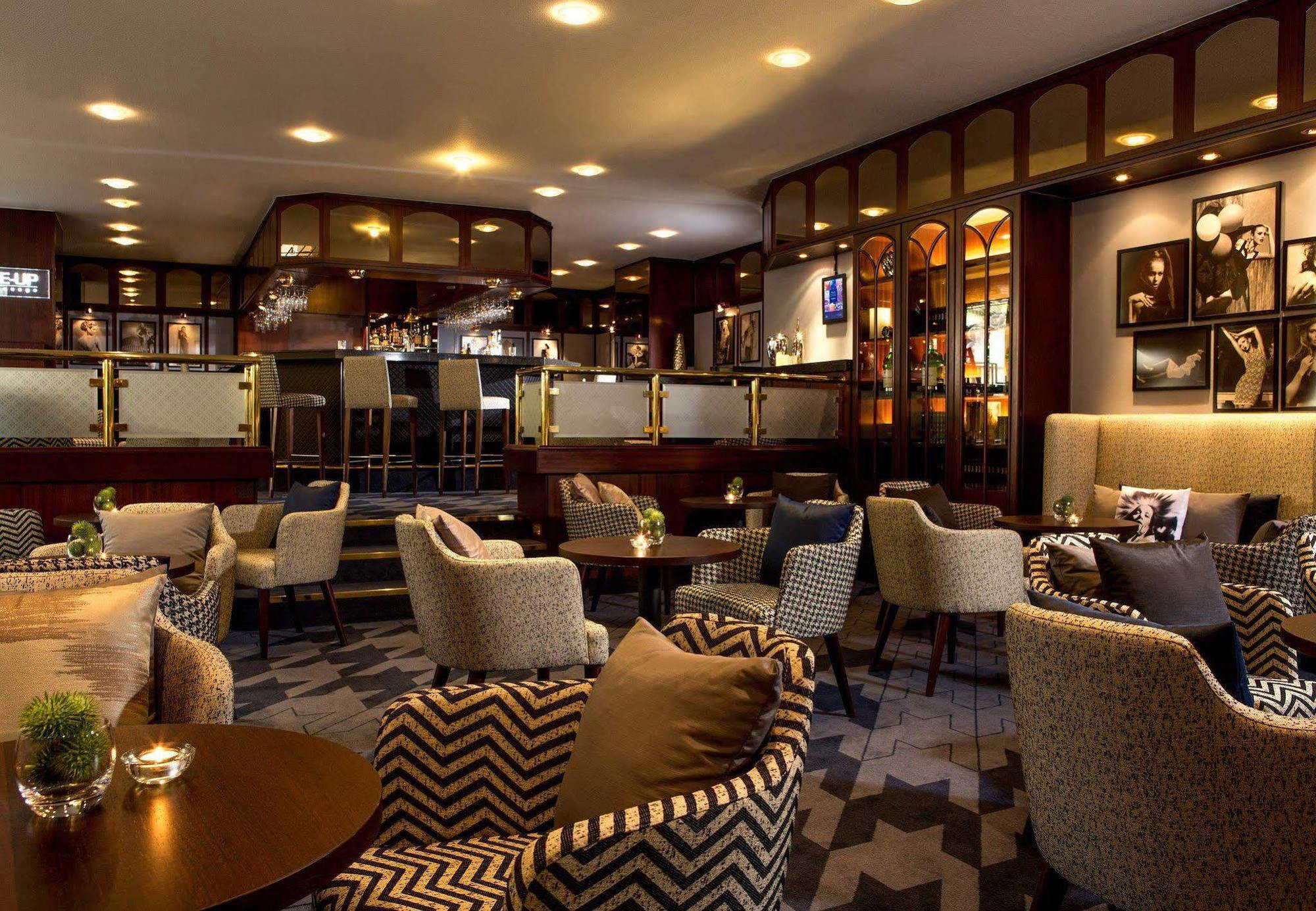 Renaissance Duesseldorf Hotel Extérieur photo