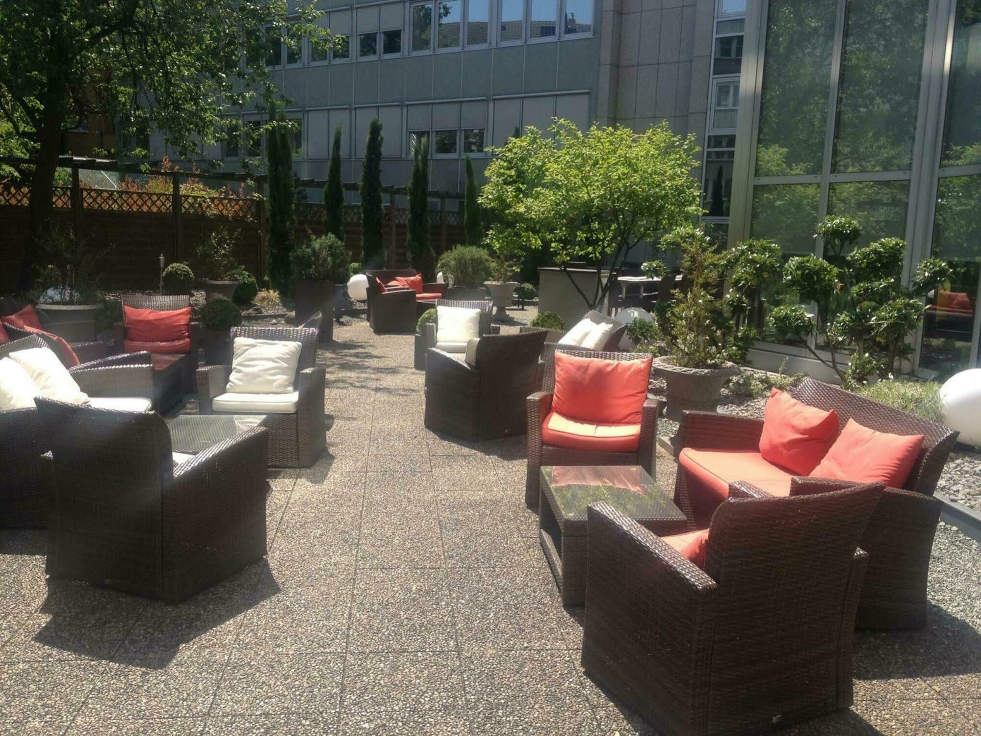 Renaissance Duesseldorf Hotel Extérieur photo