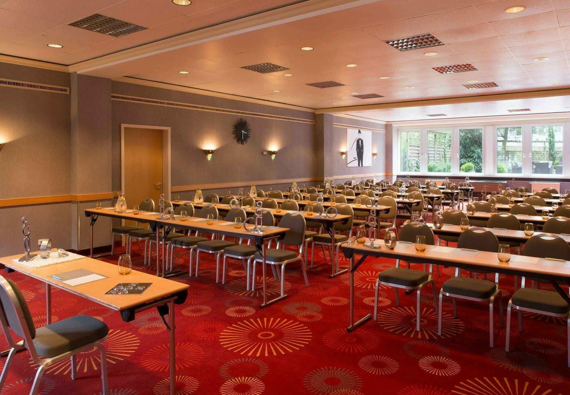 Renaissance Duesseldorf Hotel Extérieur photo